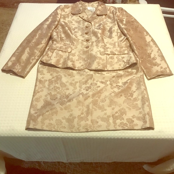 2 piece skirt and jacket - Picture 1 of 5